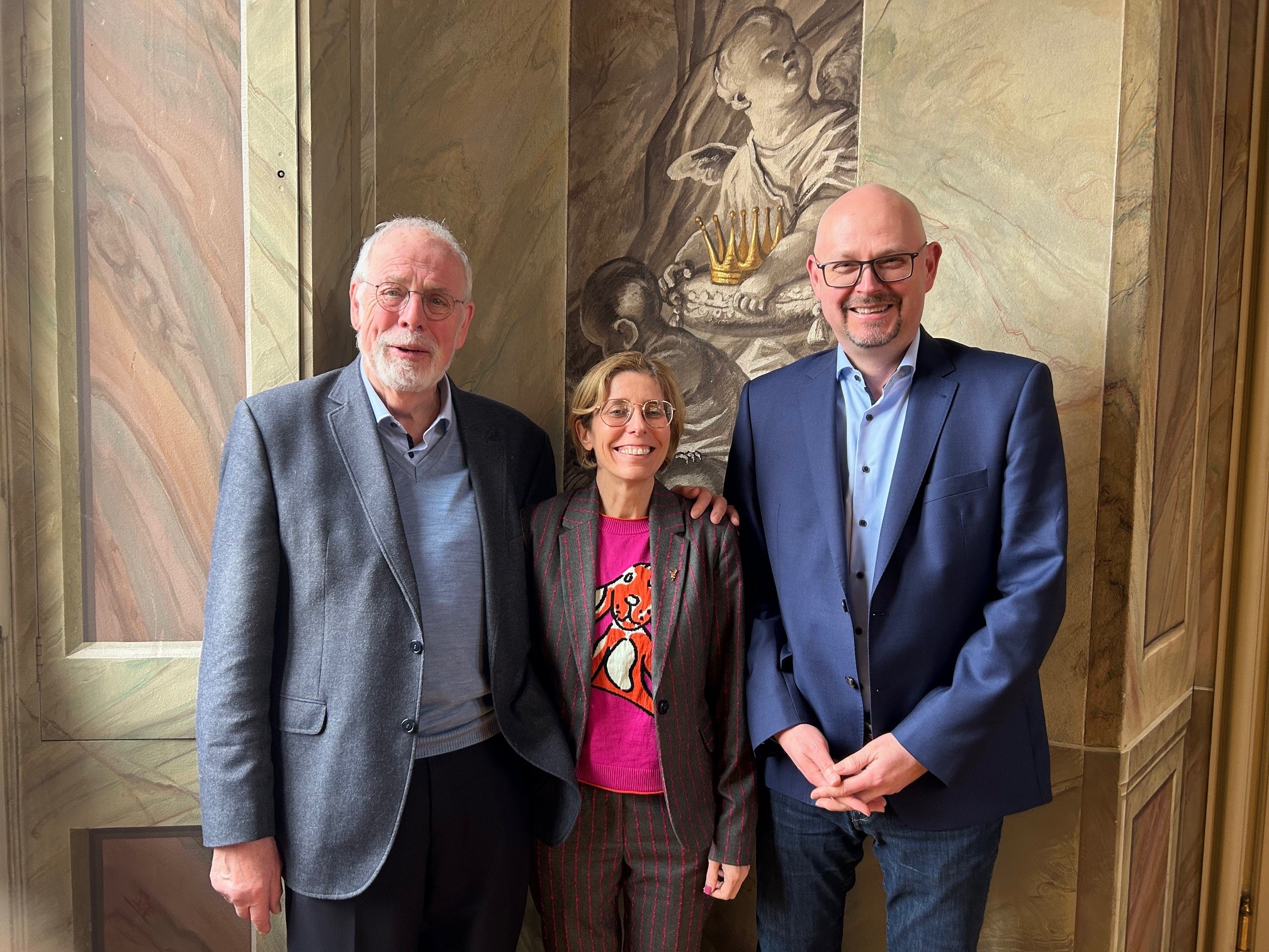 Prof Daniela Bonanno (center) with Prof Peter Funke (left) and Prof Hans Beck (right)